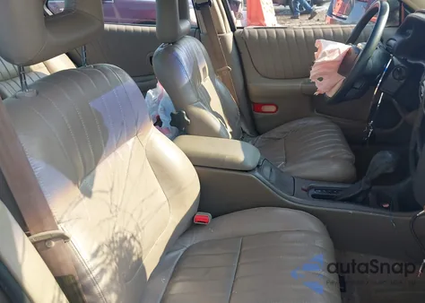 2000 Pontiac Grand Prix Se z USA, uszkodzony, nr VIN 1G2WJ52K8YF115719